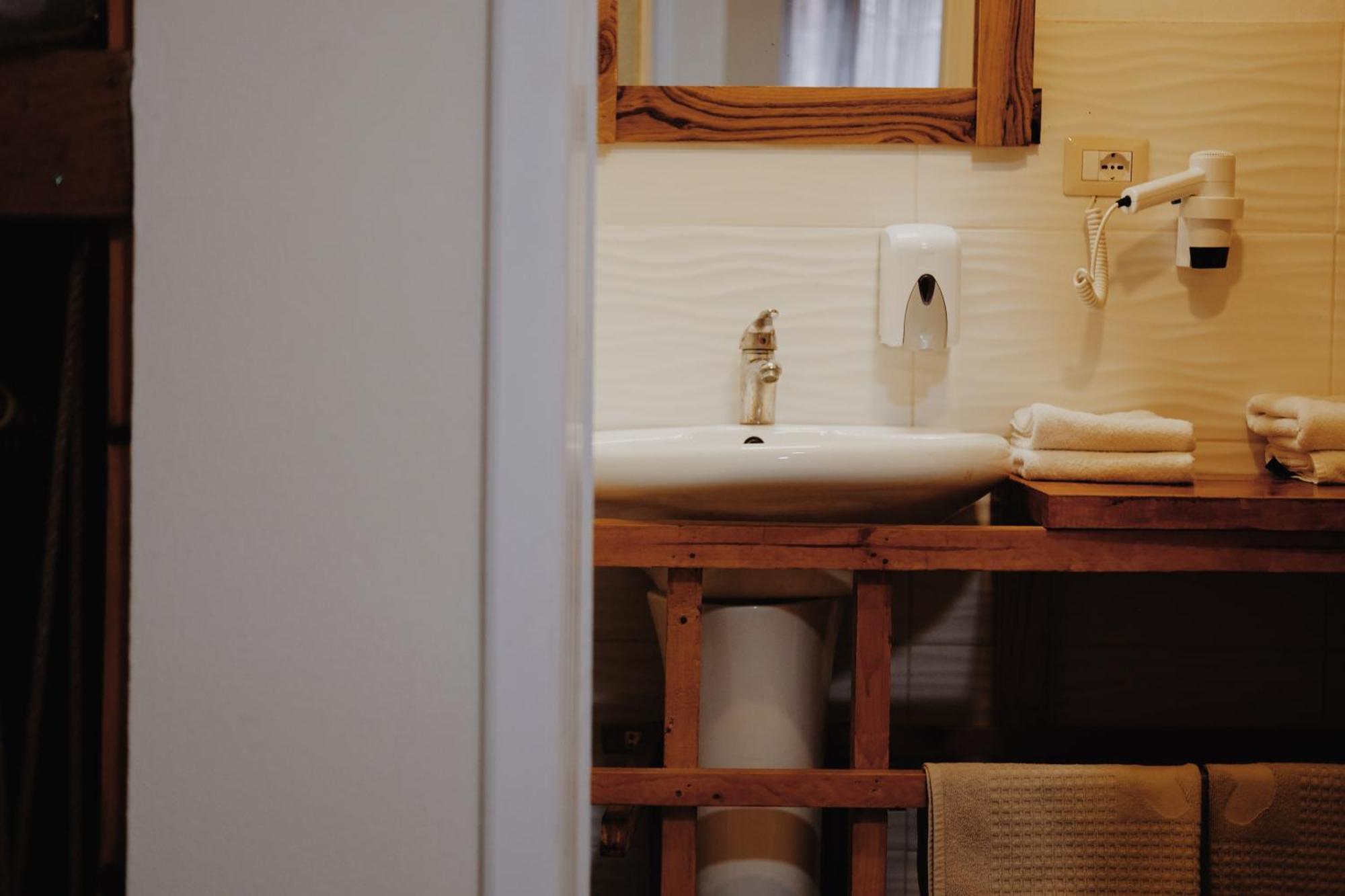 At Pikotiko'S - Korca City Rooms For Rent Zewnętrze zdjęcie